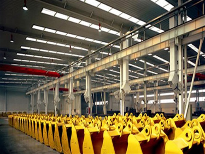 龙海徐工集团挖掘机装配车间